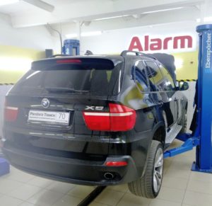 Установка на BMW X5 подогревателя двигателя Binar 5S